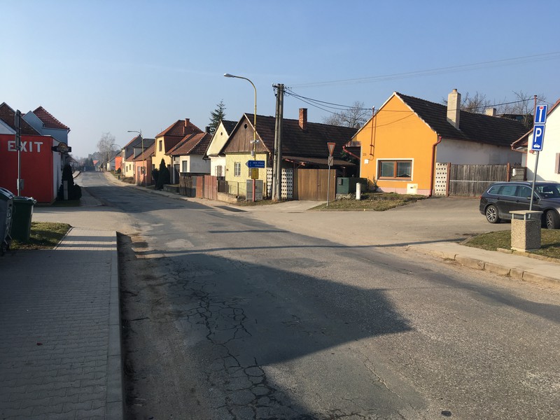Směr EXIT a křižovatka (2021)