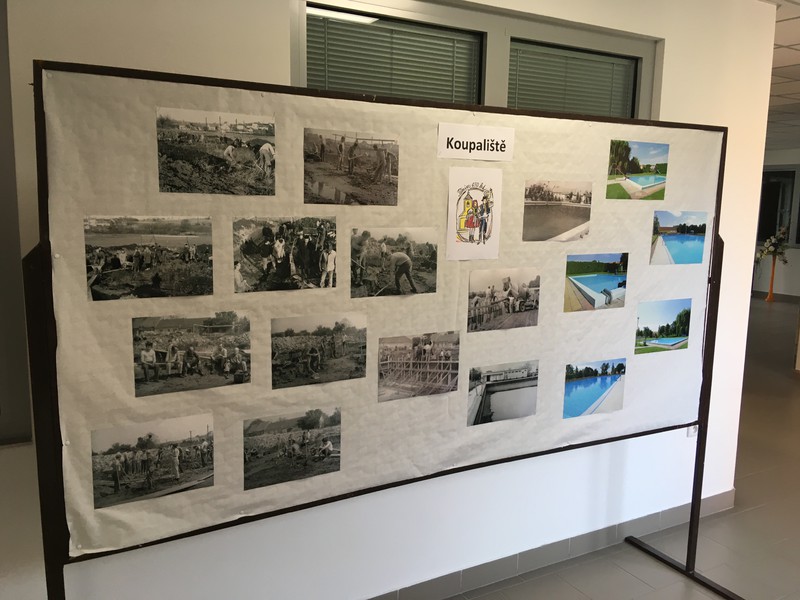 Výstava historických fotografií a pohlednic obce (2021)