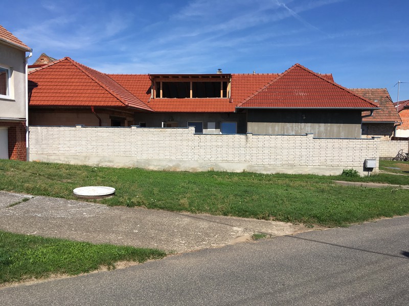Nová střecha na domě č.p. 143 (2018)
