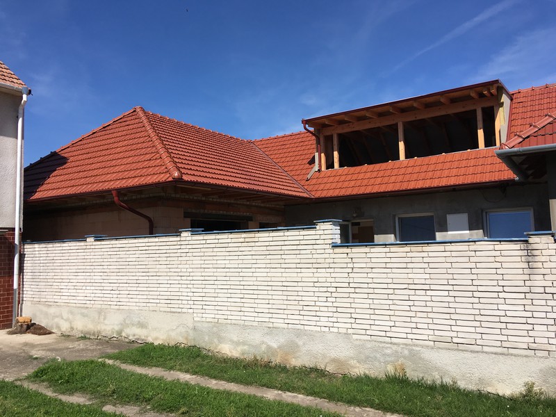 Nová střecha na domě č.p. 143 (2018)