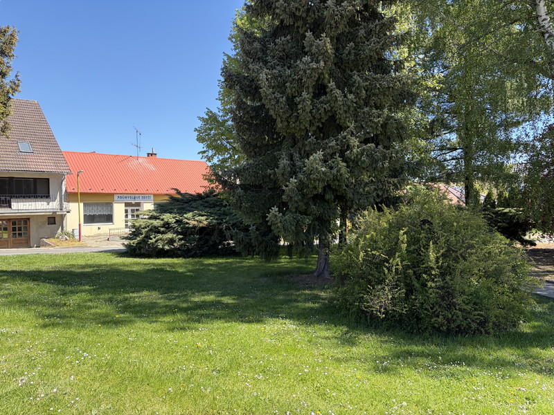 Parčík u zastávky (2026)