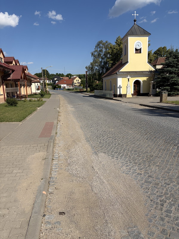 Obecní cesta od křižovatky po kovárnu (po kanalizaci) (2026)