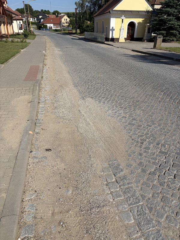 Obecní cesta od křižovatky po kovárnu (po kanalizaci) (2026)