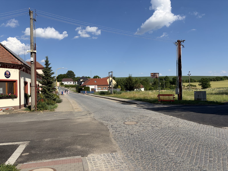 Obecní cesta od křižovatky po kovárnu (po kanalizaci) (2026)