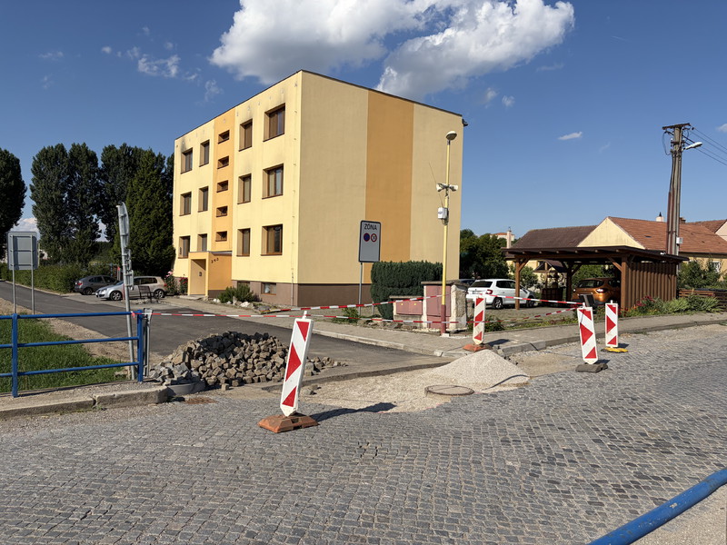 Obecní cesta od křižovatky po kovárnu (po kanalizaci) (2026)