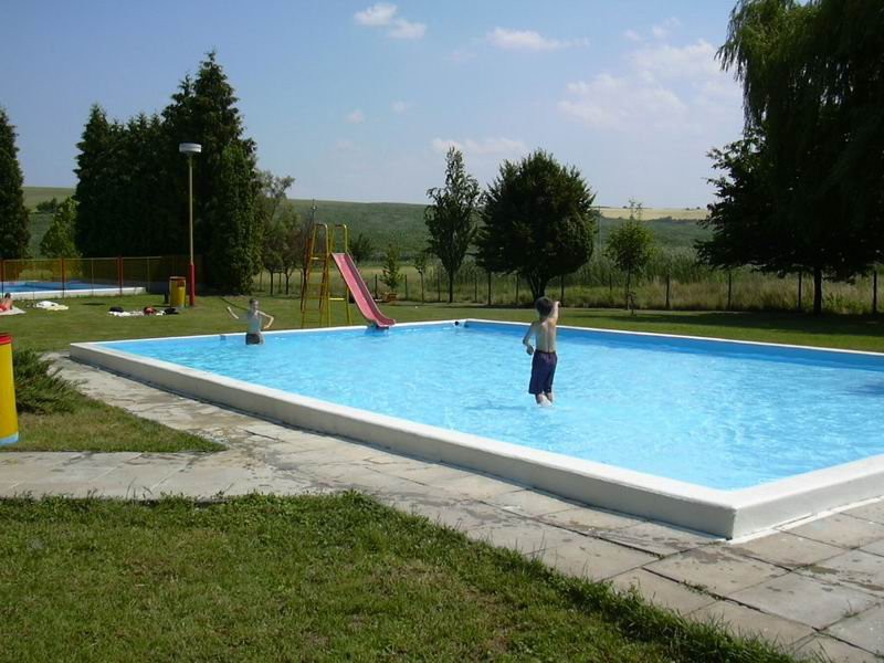 Koupaliště (2000)