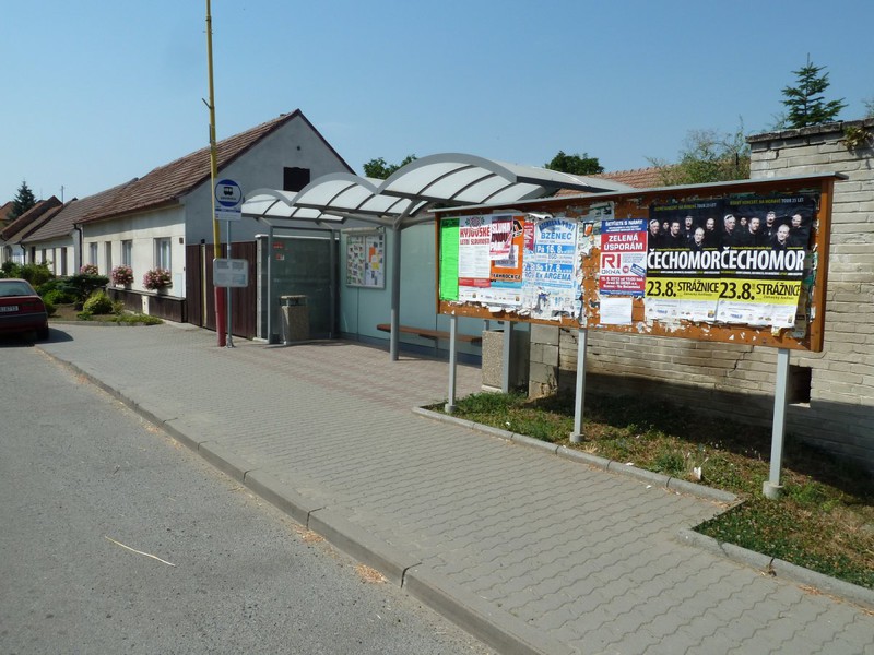 Autobusová zastávka (2013)