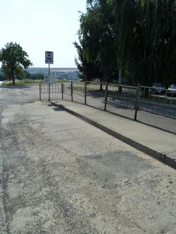Autobusová zastávka (2013)