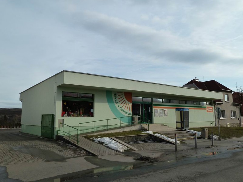 Prodejna potravin COOP (2011)