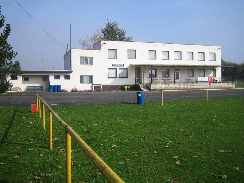 Fotbalové kabiny (2008)