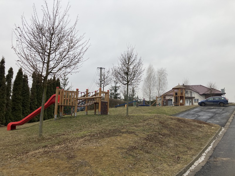 Dětské hřiště na nové ulici (2026)