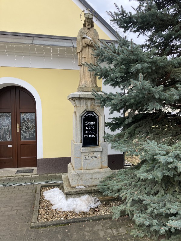 Kříž u kaple (2026)