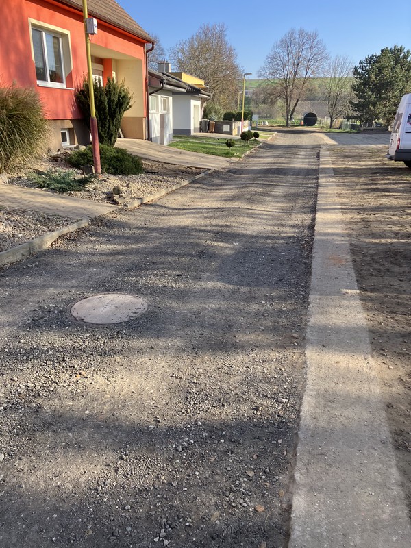 Budování nové kanalizace ke koupališti (2024)