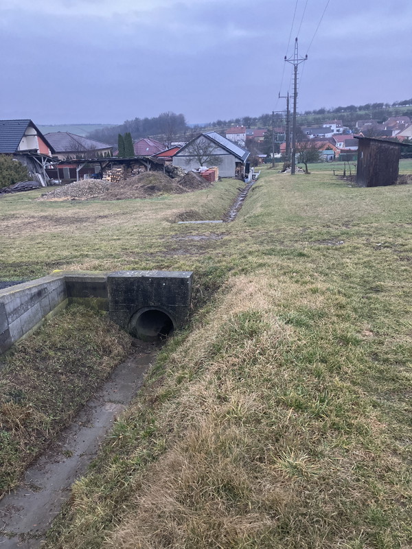 Stezka nad novou ulicí (2026)